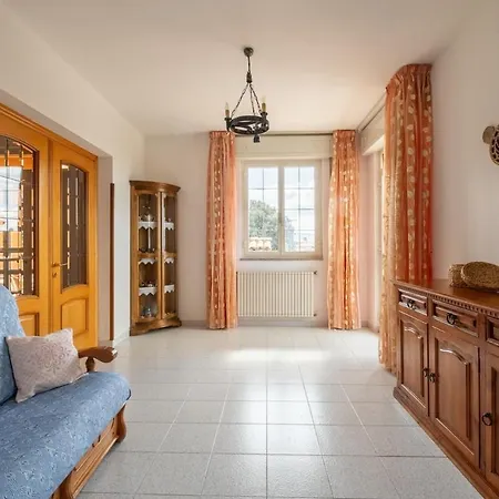 Casa Laura, Country House, Dolianova